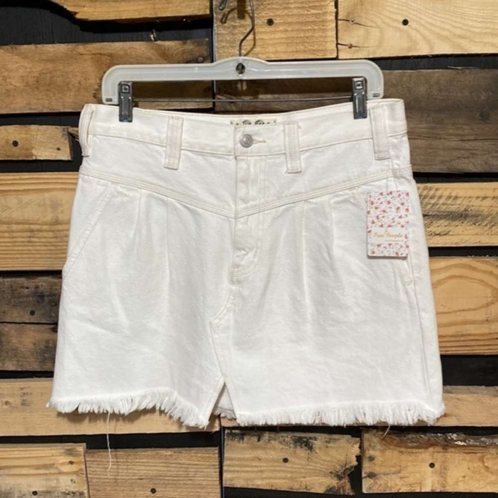 NWT Free People Side Car White Clay Frayed Raw Hem Denim Mini Skirt Size 28